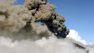 In Costa Rica, A Restless Volcano Stirs